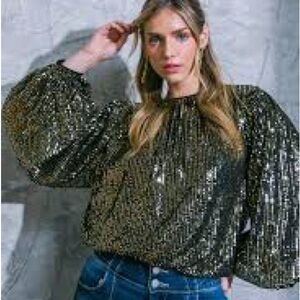 NWT Flying Tomato Baloon Sleeve Sequin Blouse